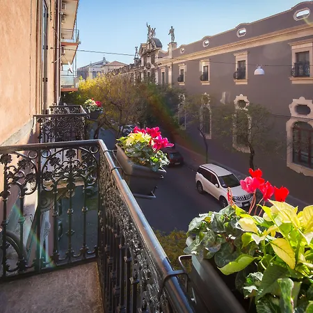 Magione Del Re بيت ضيافة كاتانيا